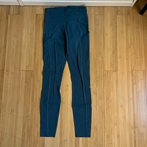Lululemon legging size 6